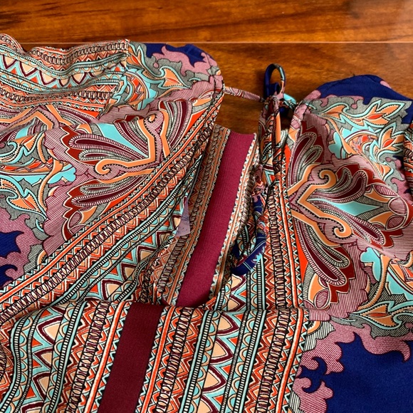 Dress - Picture 2 of 3